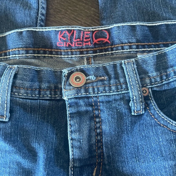 Kylie Cinch - slim Jeans. Size 8L/28 - Picture 8 of 8